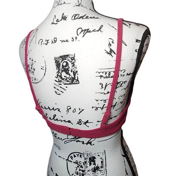 Shade & Shore 34b Magenta Raspberry Swim Bikini Top Underwire Textured - Picture 7 of 10